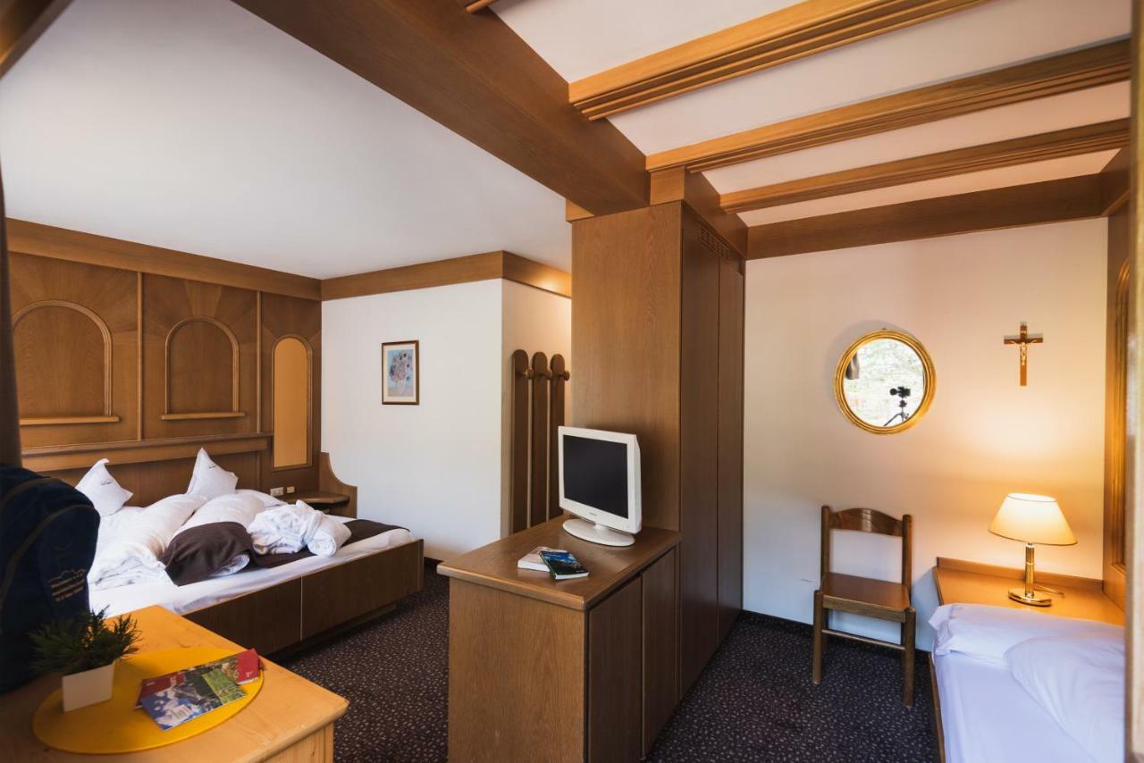 Hotel Catinaccio Vigo di Fassa Eksteriør bilde