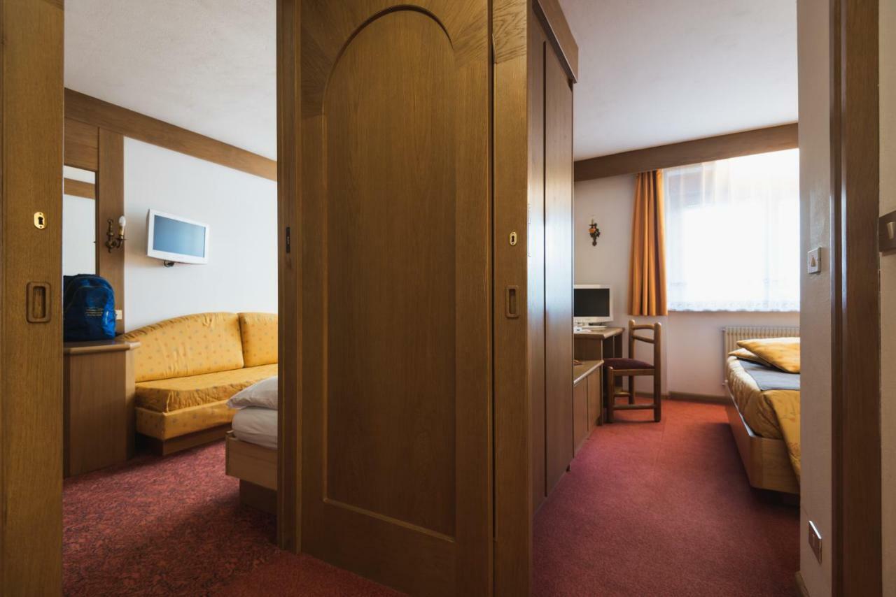 Hotel Catinaccio Vigo di Fassa Eksteriør bilde