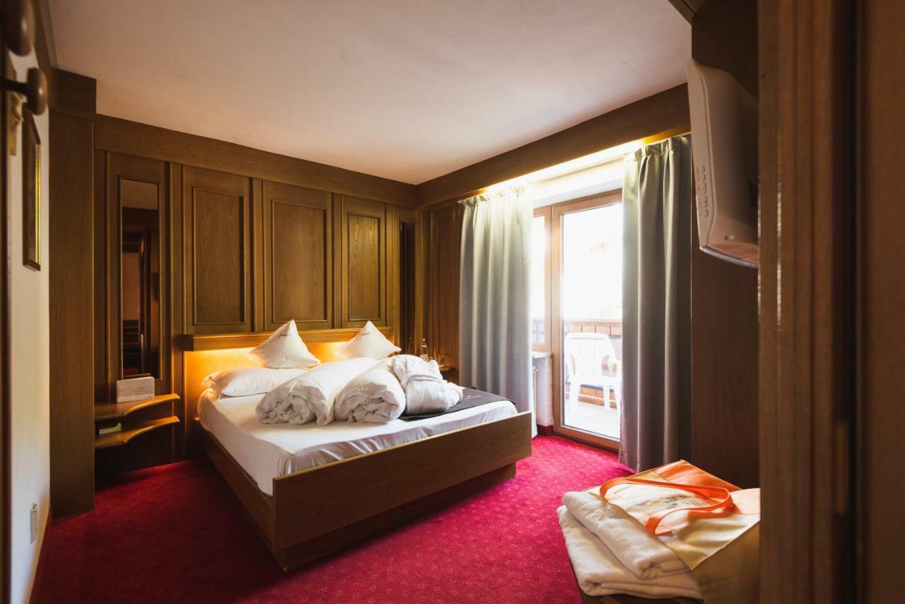 Hotel Catinaccio Vigo di Fassa Eksteriør bilde